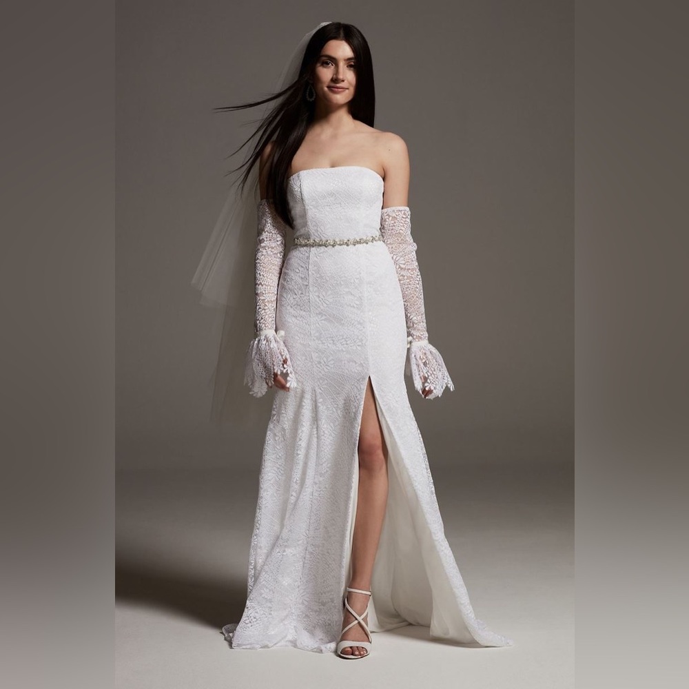 White by Vera Wang Fern Lace Wedding Dress Soft White Size 8 STYLE # VW351598
